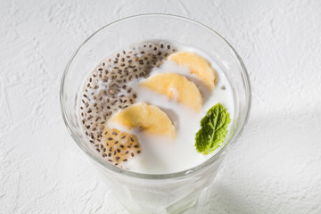 チアシード　Chia seeds