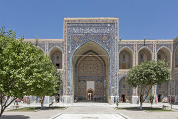 Fototapeta na wymiar Ulugh Beg Madrasah courtyard, Samarkand