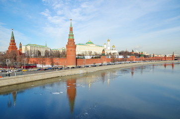Obraz premium Beautiful winter view of the Moscow Kremlin and the Kremlin embankment