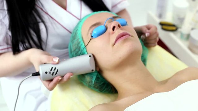 The procedure for treating cold laser.