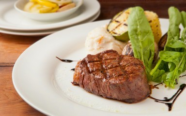 beef tenderloin steak