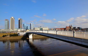 Pedestrian bridge to the other shore of the Neris