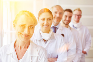 Ärzte Team mit Doktor und Krankenschwester