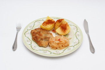 Kotlet schabowy z kapustą