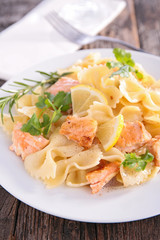 pasta with salmon and cream