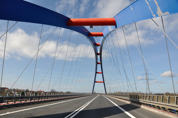Wolin -  nowoczesny most na drodze krajowej s3 - obrazy, fototapety, plakaty