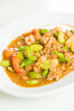Fried shrimp with sataw bean