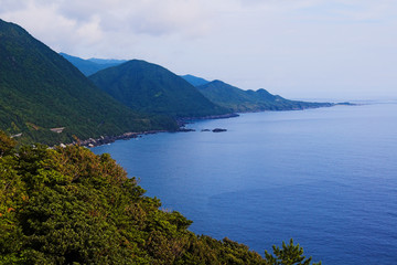 Fototapeta na wymiar The rugged west coast of Yakushima Island (Japan)