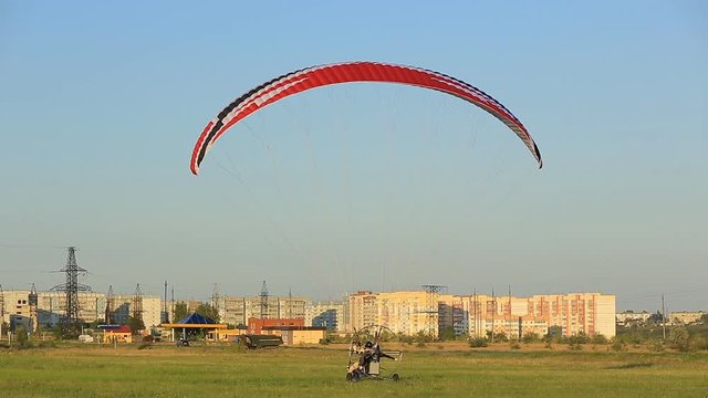 paraglider landing