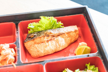 grilled salmon bento set
