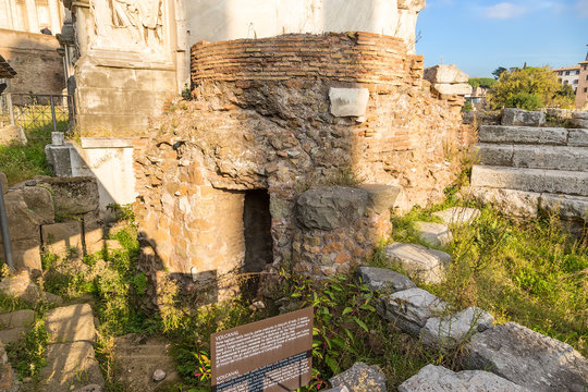 Rome, Italy.  The ancient temple Umbilicus Urbis Romae &mdash;"Navel of the City of Rome"