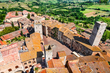 Obraz premium San Gimignano, Tuscany - Piazza della Cisterna