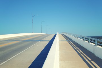 Fototapeta premium Straight Road Bridge