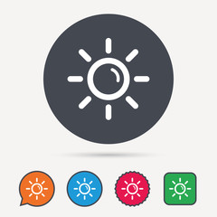 Obraz premium Sun icon. Sunny weather symbol. Circle, speech bubble and star buttons. Flat web icons. Vector
