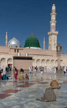 Muslims gathered for worship Nabawi Mosque, Medina, Saudi Arabia
