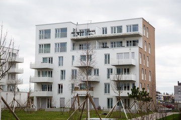 Wohnhaus, Mietshaus in Deutschland, Eigentum