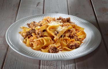 Tagliatelle alla salsiccia