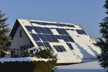 Solardach im Winter