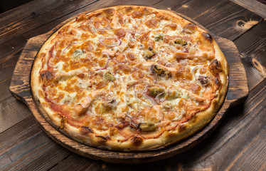 Pizza with seafood