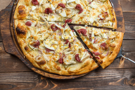 pizza with chicken