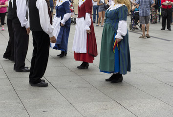 Welsh dancers wear traditional costume
