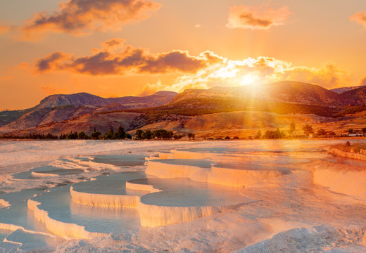  turquoise water travertine pools, Pamukkale