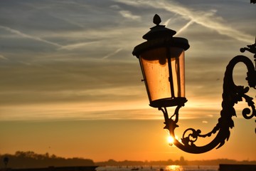 Venezia tramonto in laguna