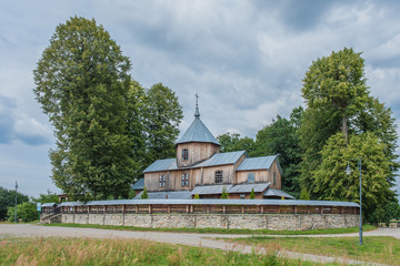 Stara drewniana cerkiew w Młynach