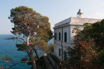 Punta Faro, Capo Faro, Portofino, Italia, 16/03/2017: vista panoramica dello storico Faro di...