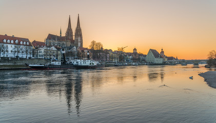 Obraz na płótnie Canvas Sonnenuntergang in Regensburg 