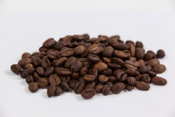 Roasted coffee beans