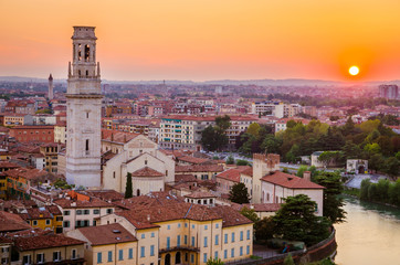 Obraz premium Beautiful sunset aerial view of Verona, Veneto region, Italy.