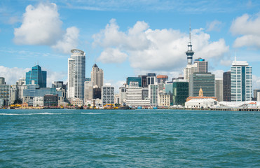 Fototapeta premium Auckland - miasto żagli widok z wyspy Devonport, Wyspy Północnej, Nowa Zelandia.