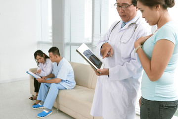 Obraz premium Showing x-ray