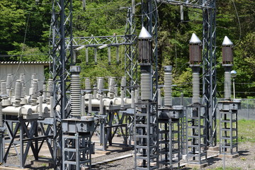 山間部の変電所