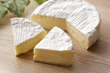 カマンベールチーズ　Camembert cheese