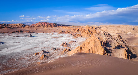 Fototapeta na wymiar Valle de la Luna in San Pedro de Atacama, Chile