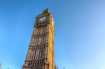 Fototapeta na wymiar Big Ben at the houses of Parliament in London