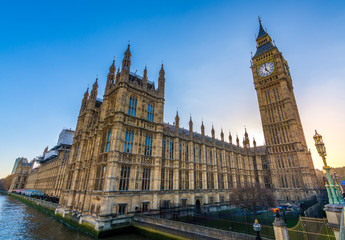 Fototapeta na wymiar Big Ben and the houses of Parliament in London