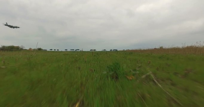 Aereo da trasporto in atterraggio