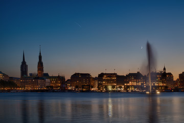 Fototapeta na wymiar Alster lake in Hamburg