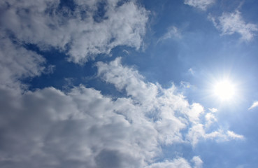 青空と太陽