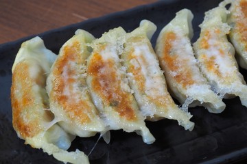 焼き餃子