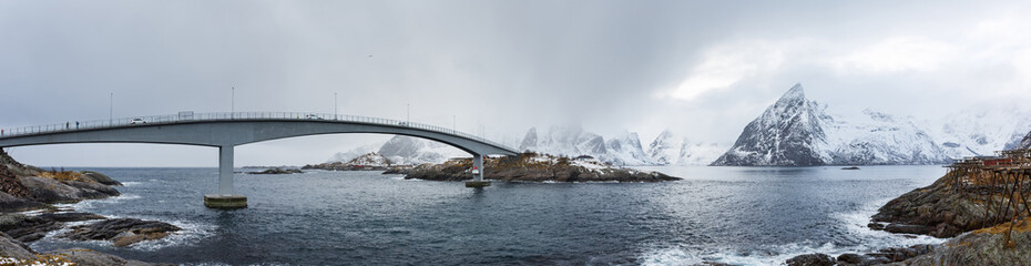 Fototapeta na wymiar The Hamnoy bridge, Norway