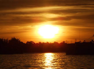 Naklejka premium Island of Sabah sunset