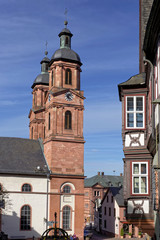 Obraz premium Miltenberg Marktplatz mit Kirche