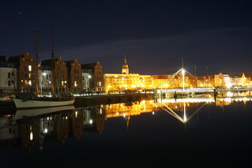 Greifswalder Hafen bei Nacht