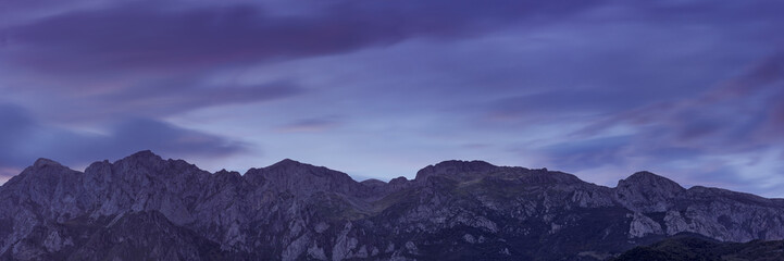 Obraz premium Peaks of Europe at dusk (Cantabria, Spain).