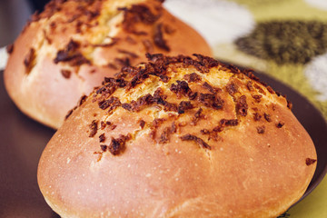 Delicioso pan de cebolla casero 