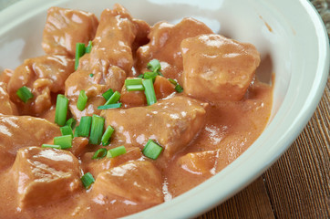 Schweinegulasch
